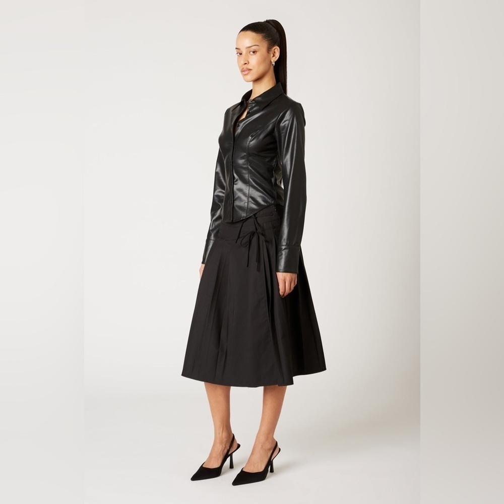 NIA Faux Leather Brielle Button Up Black Shirt Size Medium NWT - Picture 4 of 11